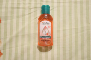 Himalaya PureHands Strawberry Hand Sanitizer Review