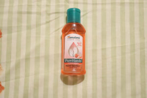 Himalaya PureHands Strawberry Hand Sanitizer Review