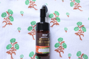 WOW Skin Science Brightening Vitamin C Foaming Face Wash Review